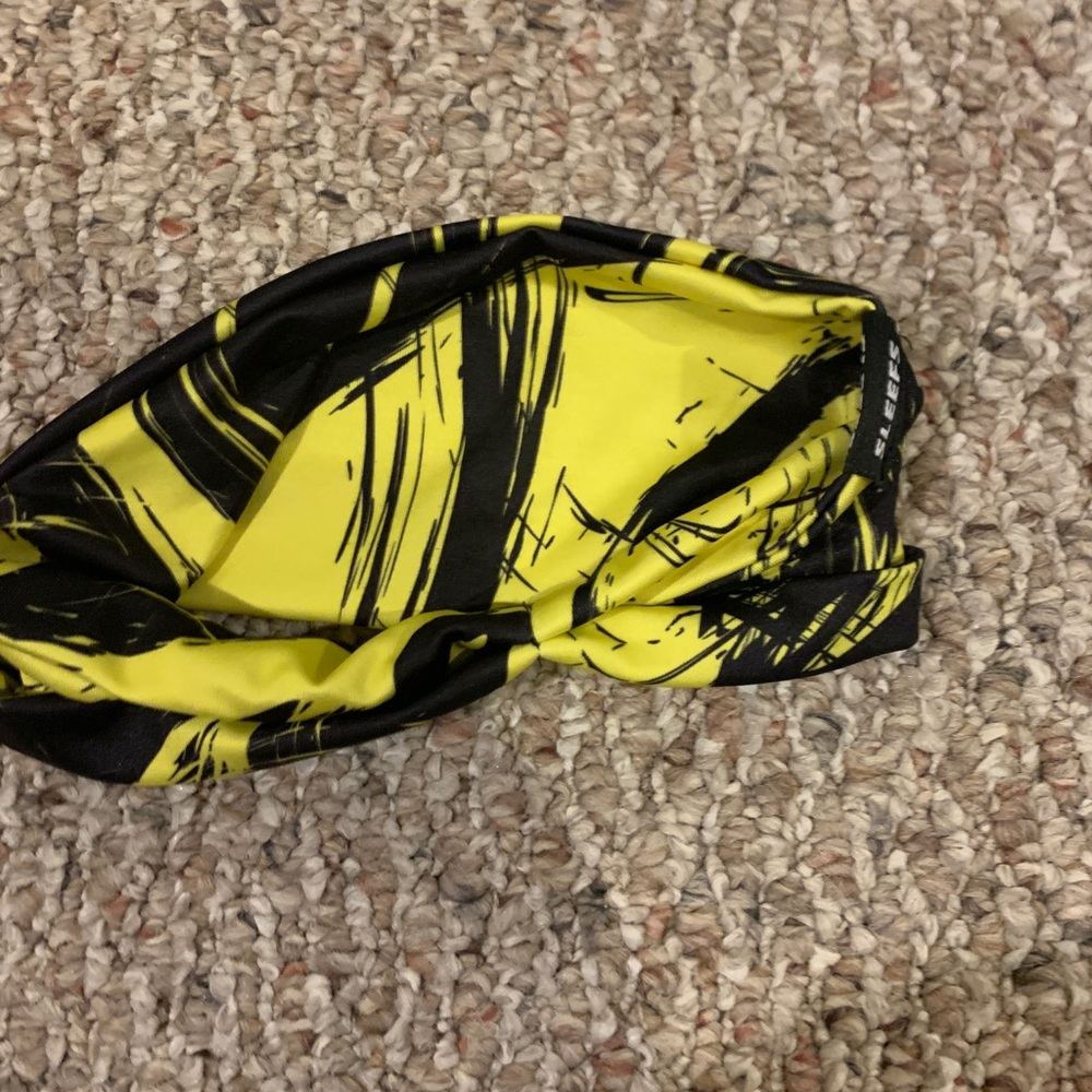 Headband - Picture 2 of 3